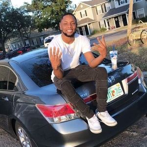 Meet your Posher, Jaylan